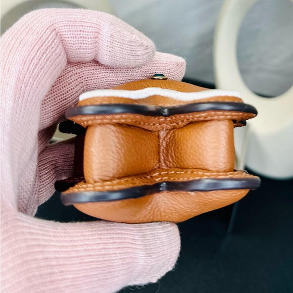 EUC Kate Spade Leather Novelty Gingerbread Key Fob Bag Charm - Picture 9 of 11